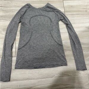 LULULEMON grey longsleeve top